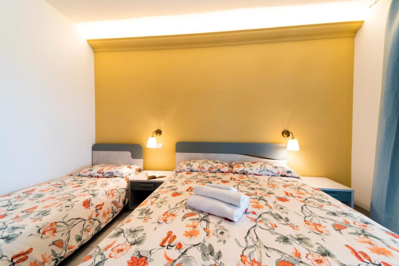 Residence Le Grazie Est Capoliveri  Luaran gambar